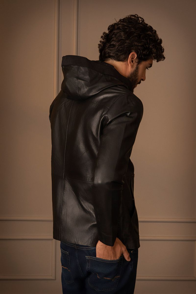 Chaqueta-deportiva-de-cuero