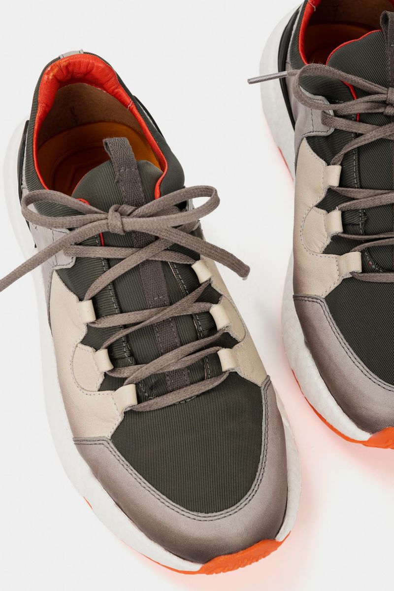 Tenis-de-cuero
