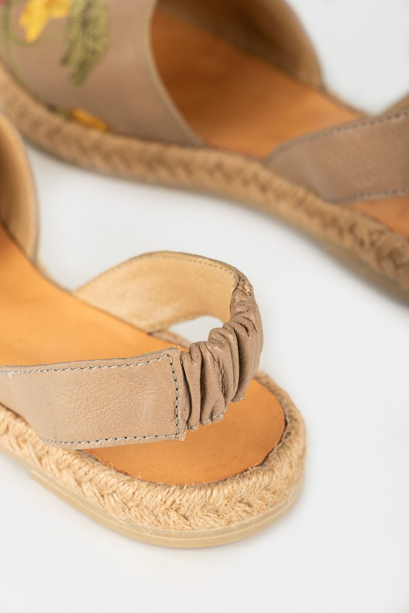 Sandalias-de-cuero