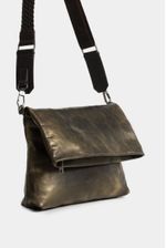 Bolso-manos-libres-de-cuero