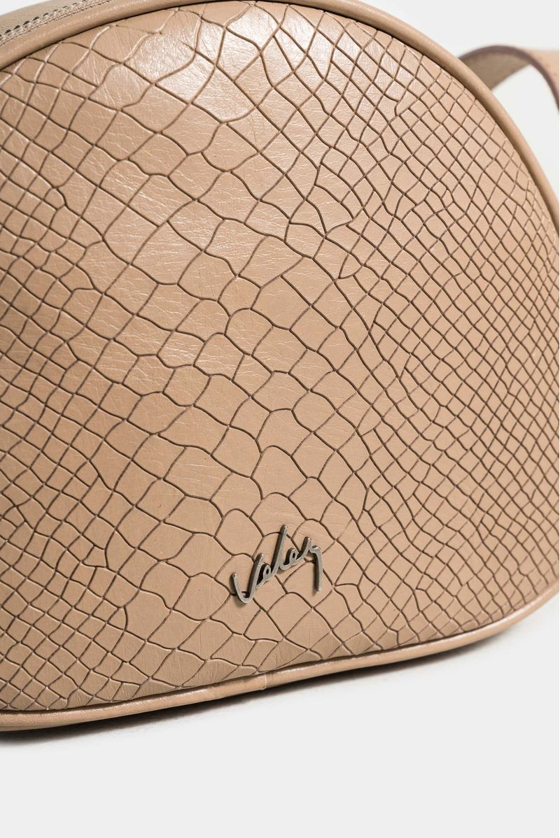 Bolso-manos-libres-de-cuero