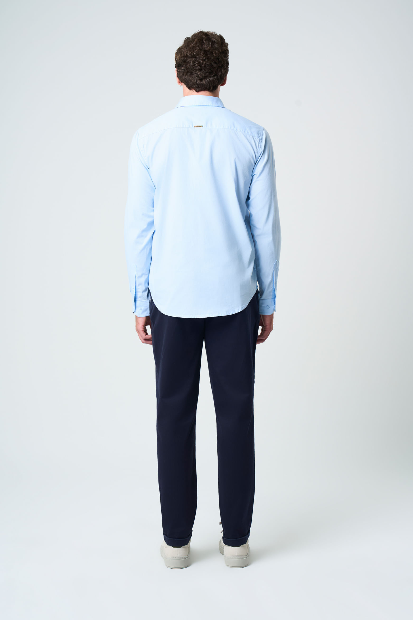 Camisa en popelina para hombre semifitted-1750386915503