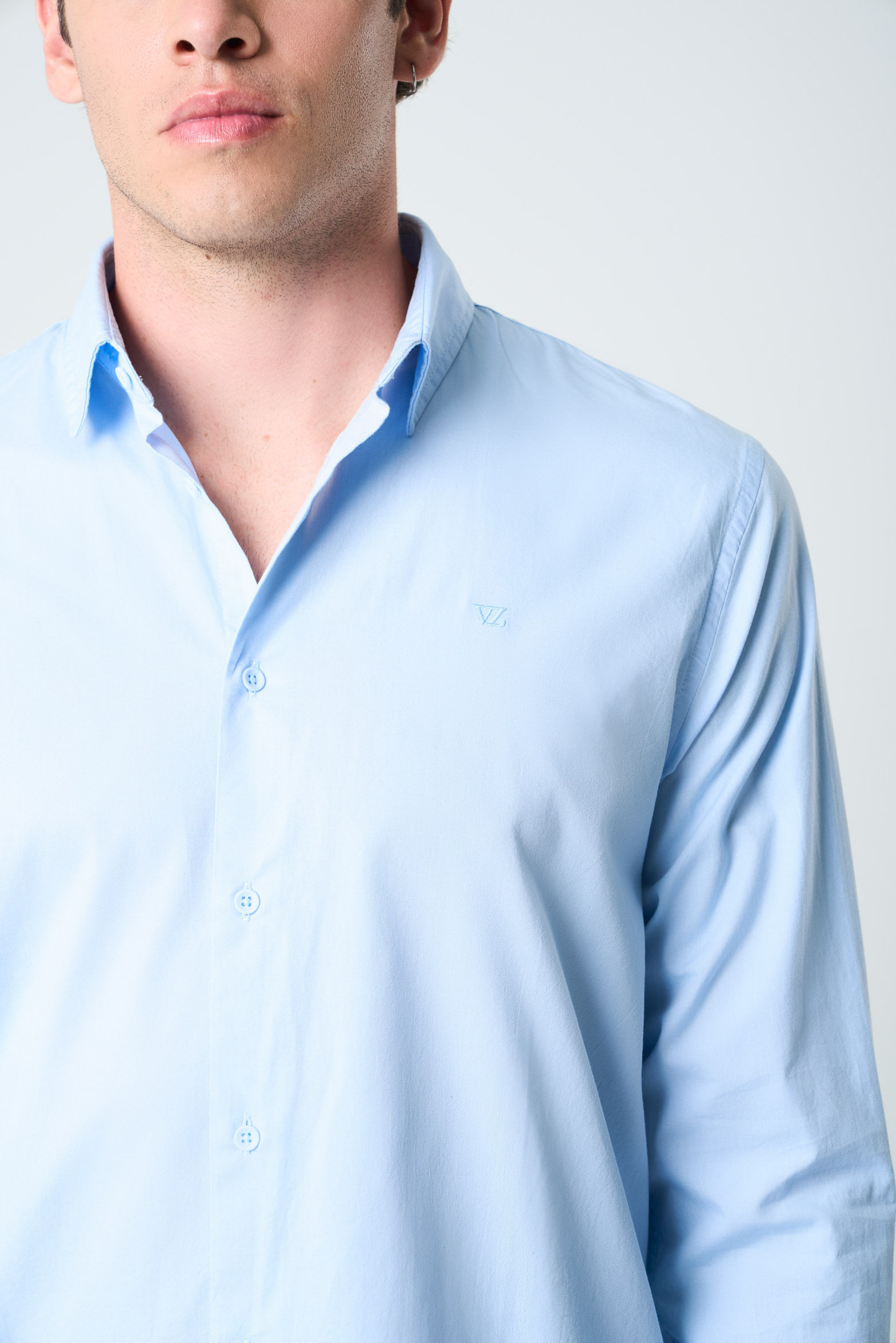 Camisa en popelina para hombre semifitted-1750386930365